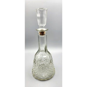 Vintage Mogen David 1981 Diamond Pattern Glass Decanter with Stopper 12.75" Tall